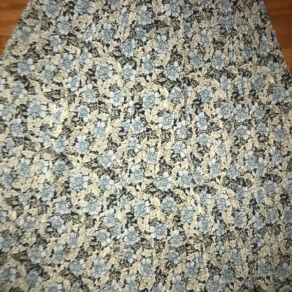 Floral print skirt - Picture 2 of 4